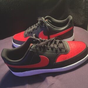 Nike Mens Court Vision Low Top